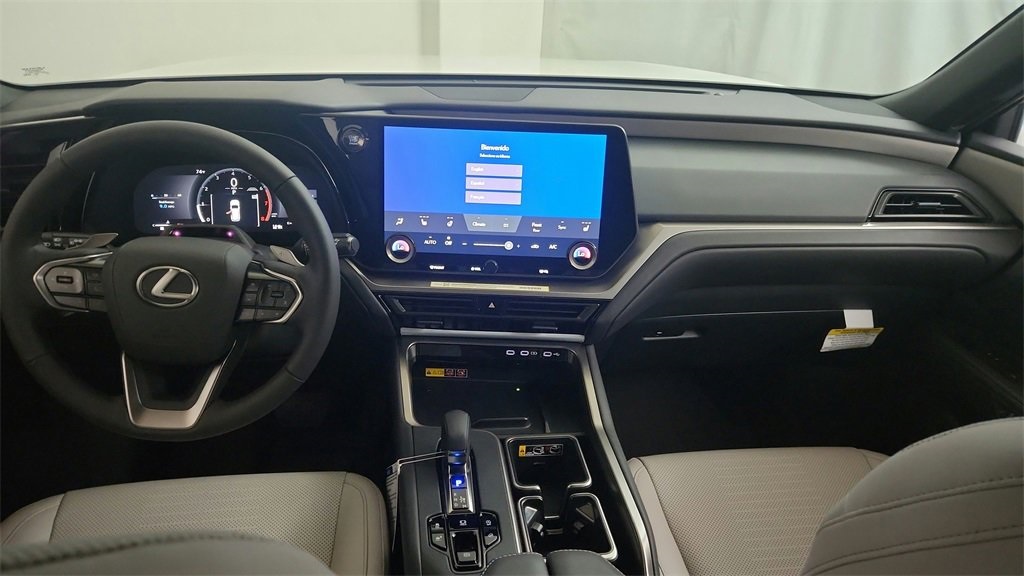 2025 Lexus TX 350 photo 16