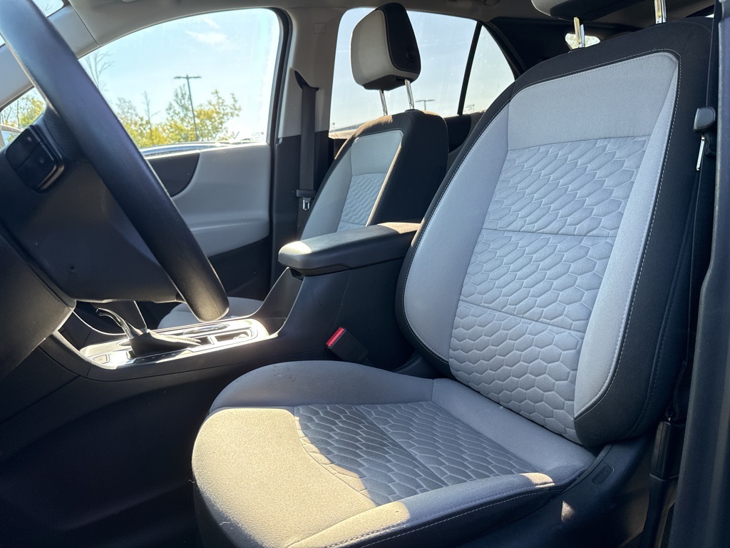 2020 Chevrolet Equinox LS photo 4