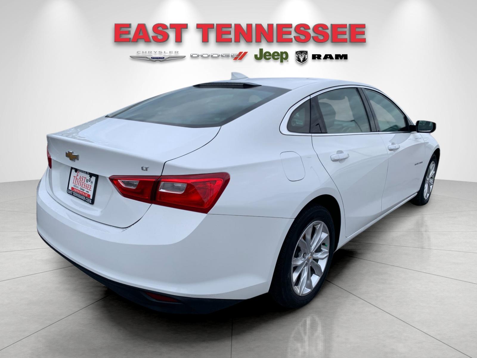 2023 Chevrolet Malibu 1LT photo 3