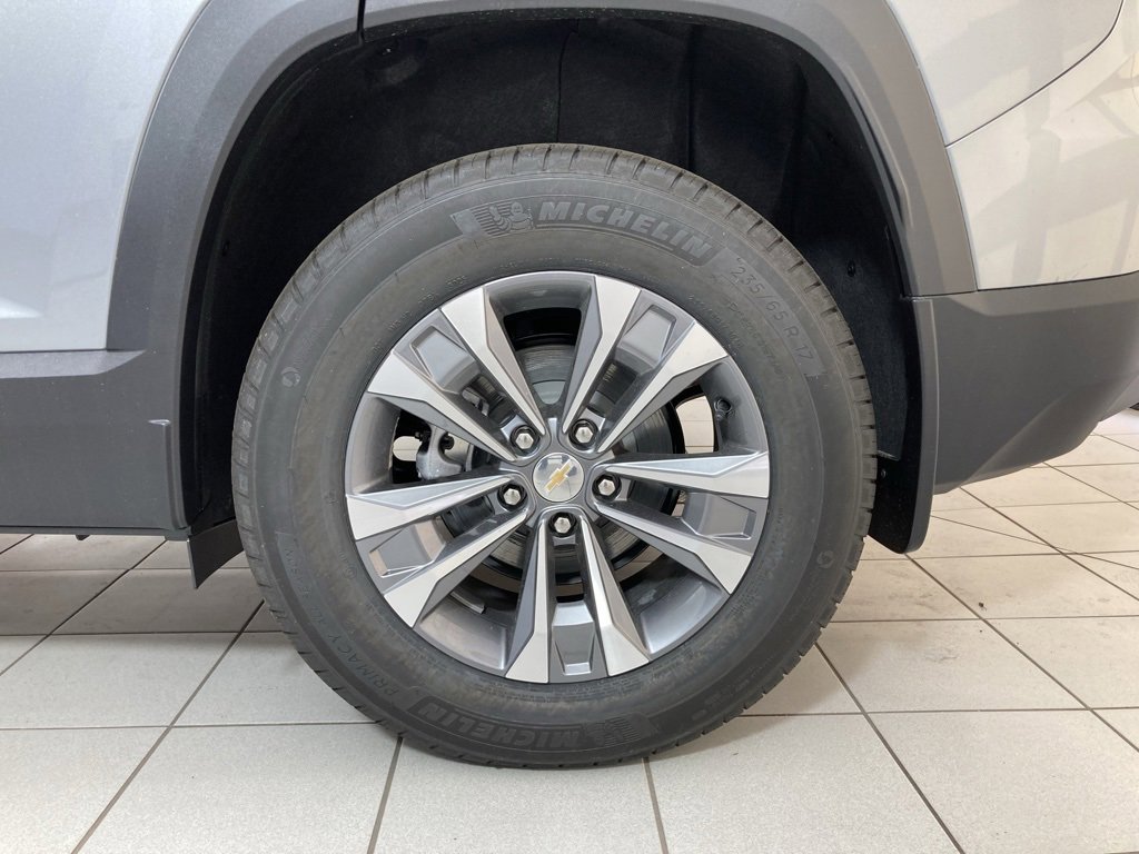 2026 Chevrolet Equinox LT photo 23