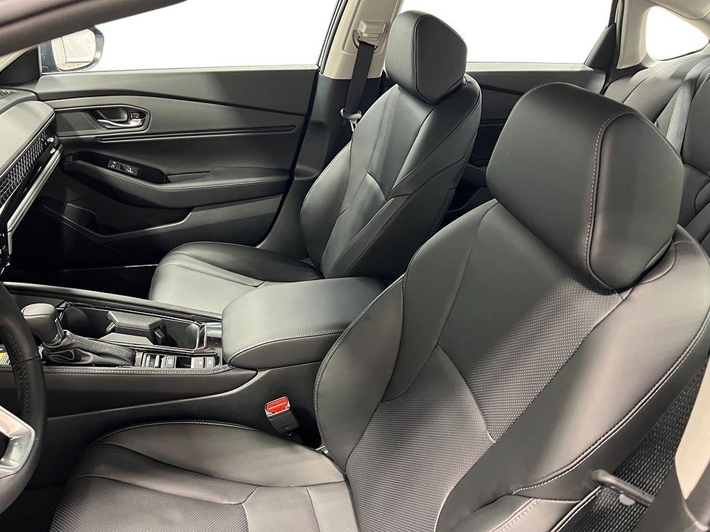2025 Honda Accord Hybrid Touring photo 12