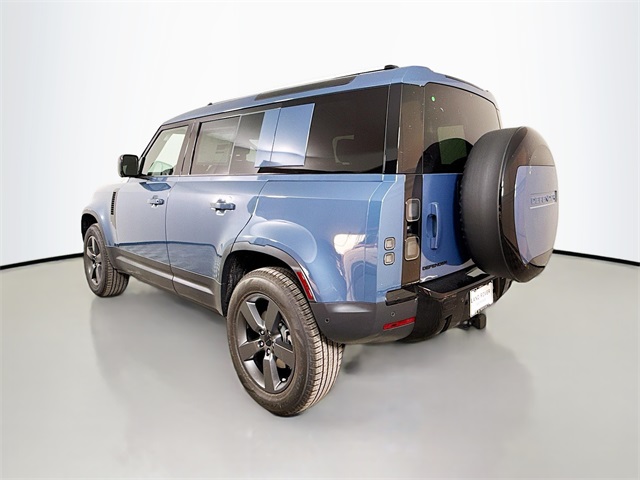 2026 Land Rover Defender 110 S photo 3