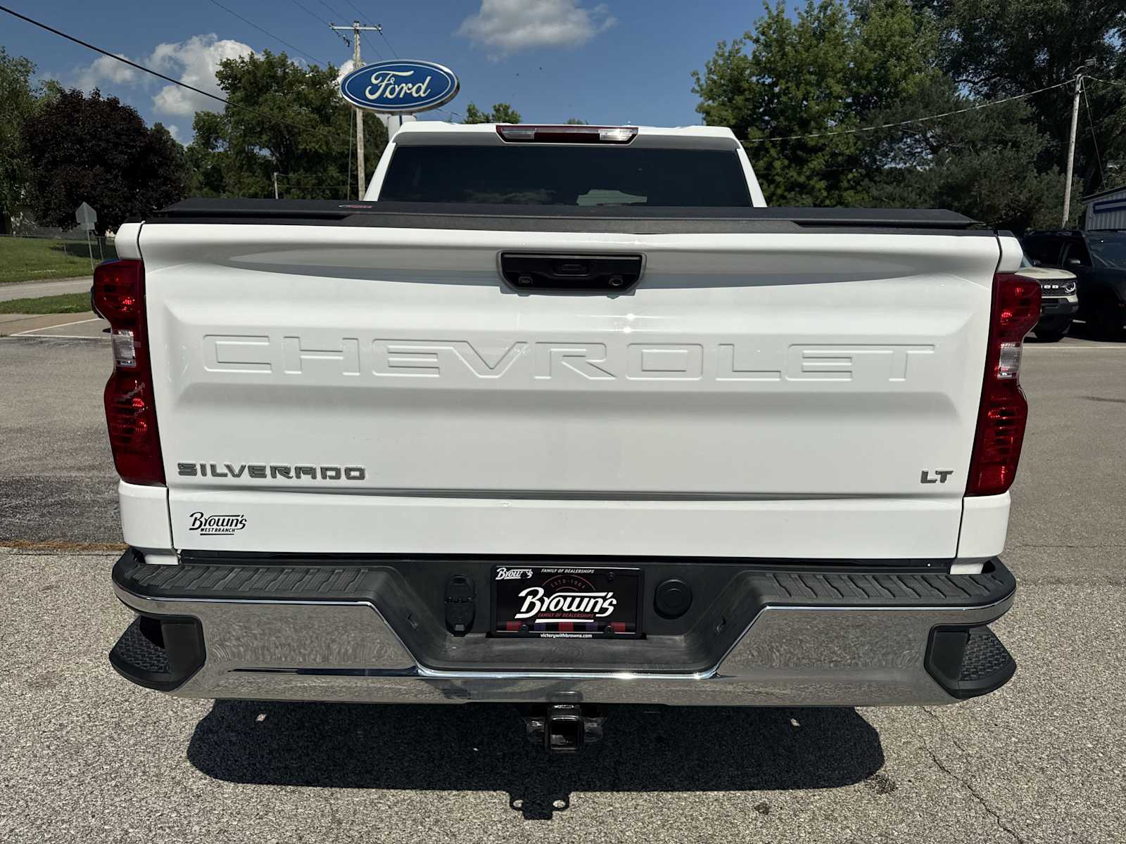 2024 Chevrolet Silverado 1500 LT photo 6