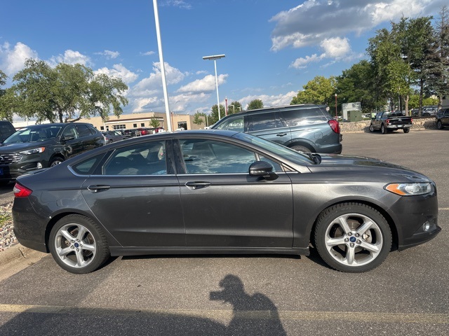 Used 2016 Ford Fusion SE with VIN 3FA6P0T9XGR226739 for sale in Apple Valley, Minnesota