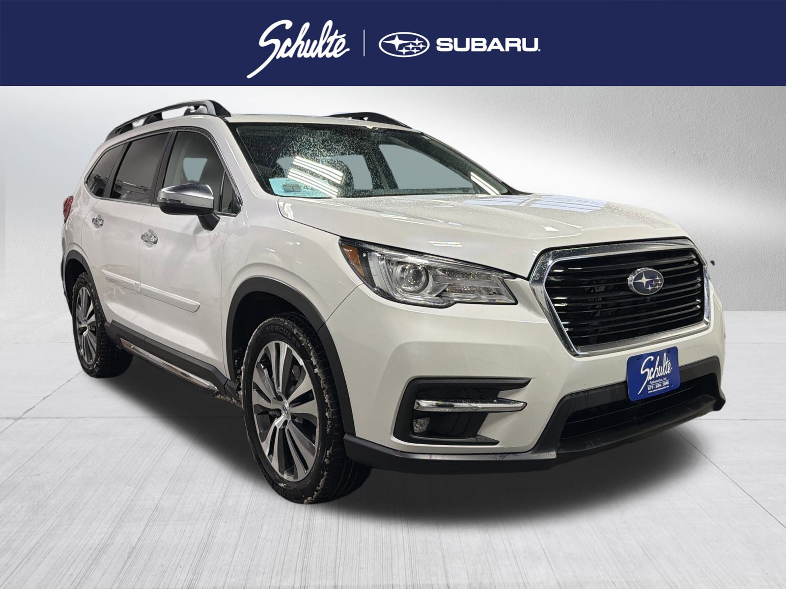 2022 Subaru Ascent Touring's photo