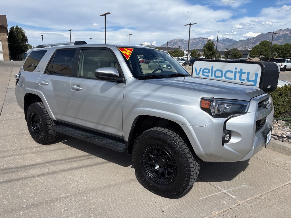 2024 Toyota 4Runner SR5's photo