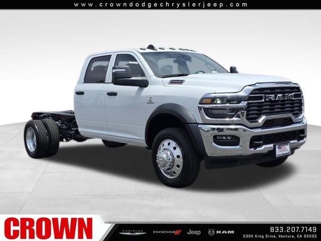 2025 Ram 5500 Tradesman photo 4