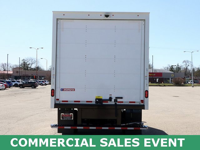 2024 Chevrolet Express Cutaway Base photo 9