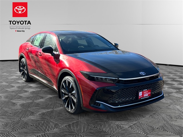 2026 Toyota Crown Platinum's photo