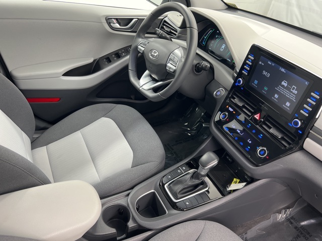 2020 Hyundai Ioniq SEL photo 23
