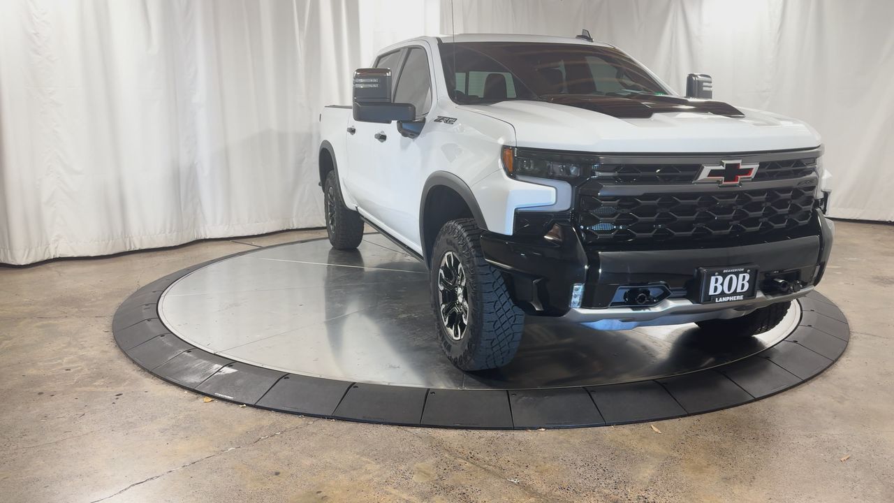 2024 Chevrolet Silverado 1500 ZR2 photo 3
