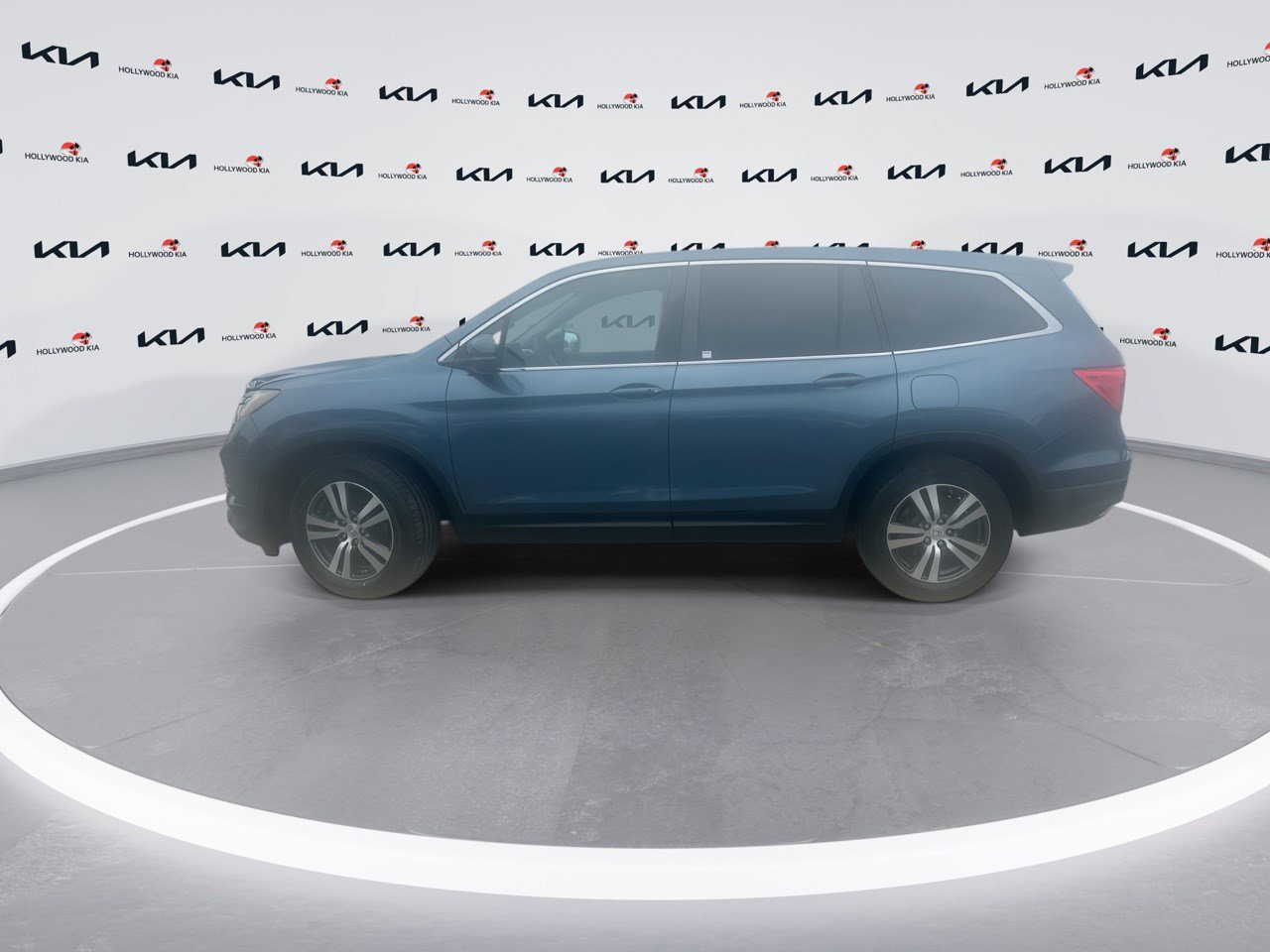 2018 Honda Pilot EX photo 5
