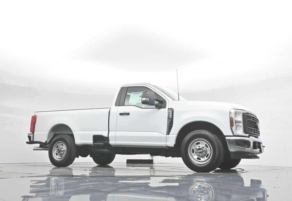 2025 Ford F-250 Super Duty XL