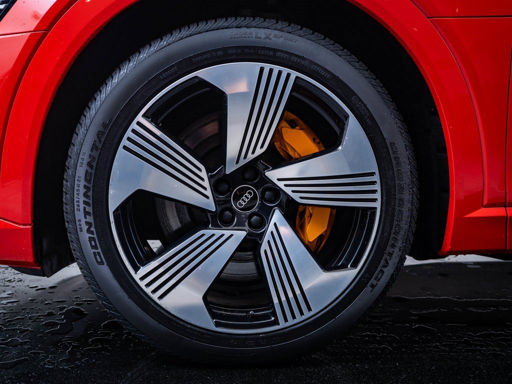 2022 Audi e-tron Premium Plus photo 14