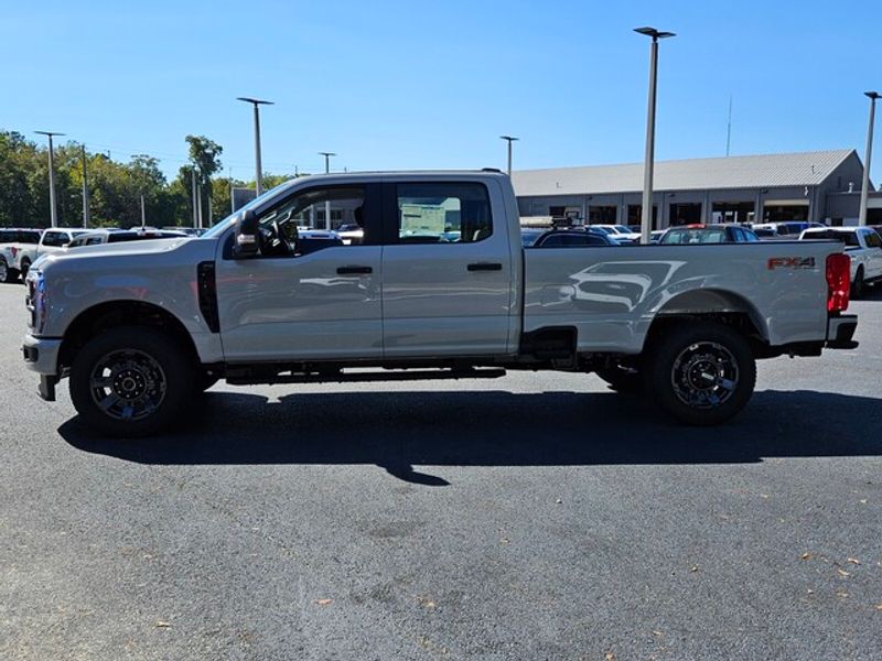 2026 Ford F-350 XL photo 3