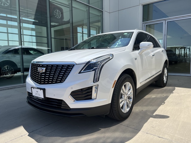 2023 Cadillac XT5 Luxury photo 3
