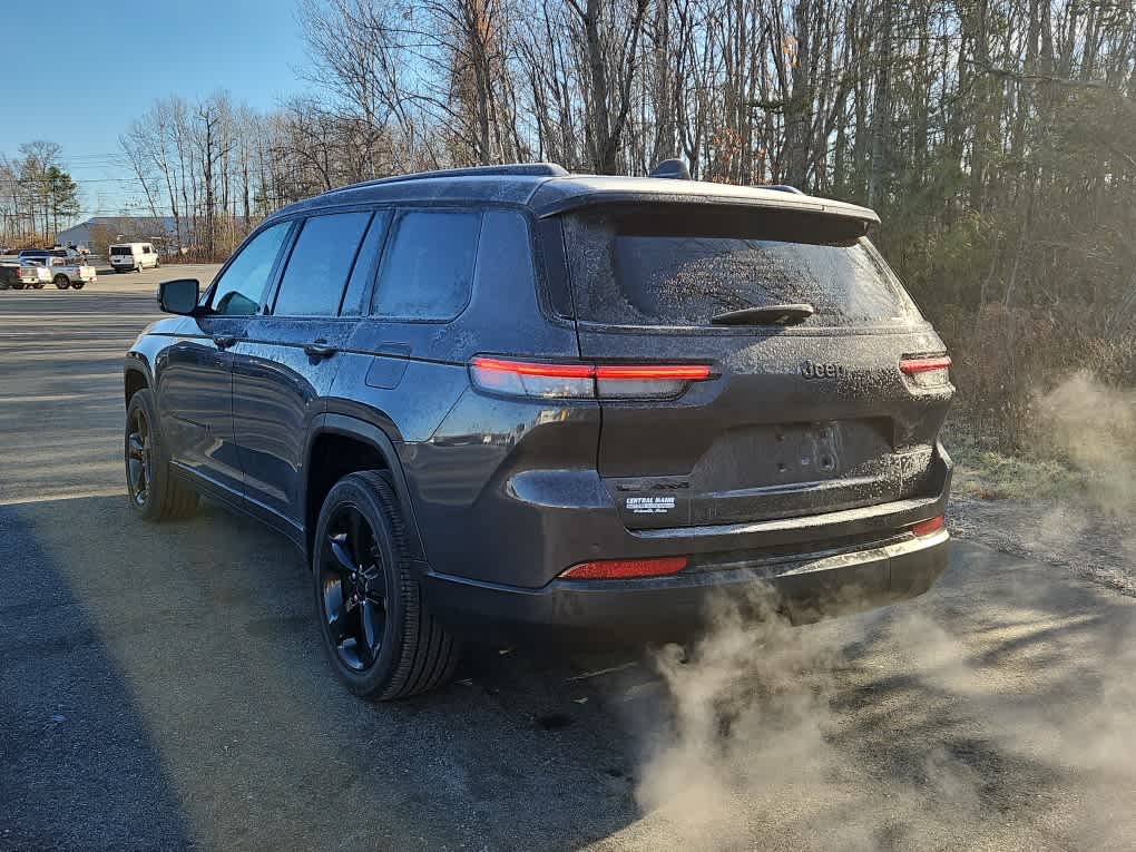 2021 Jeep Grand Cherokee Altitude photo 3