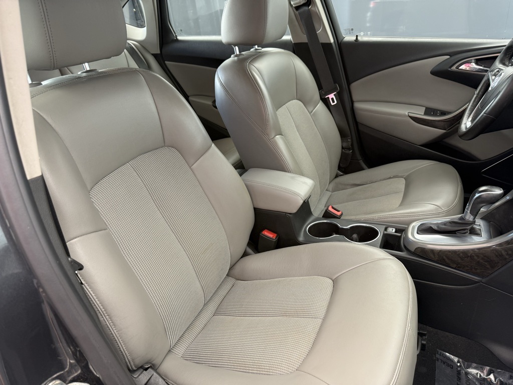 2016 Buick Verano Sport Touring photo 44