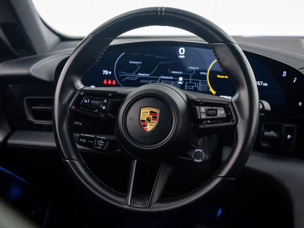 2021 Porsche Taycan Base photo 10