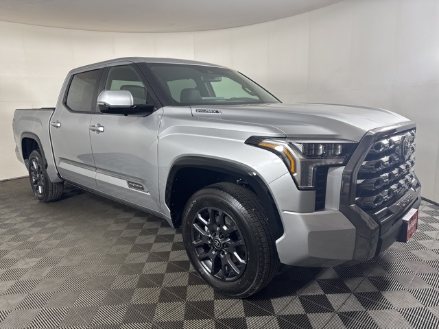 2026 Toyota Tundra Platinum's photo