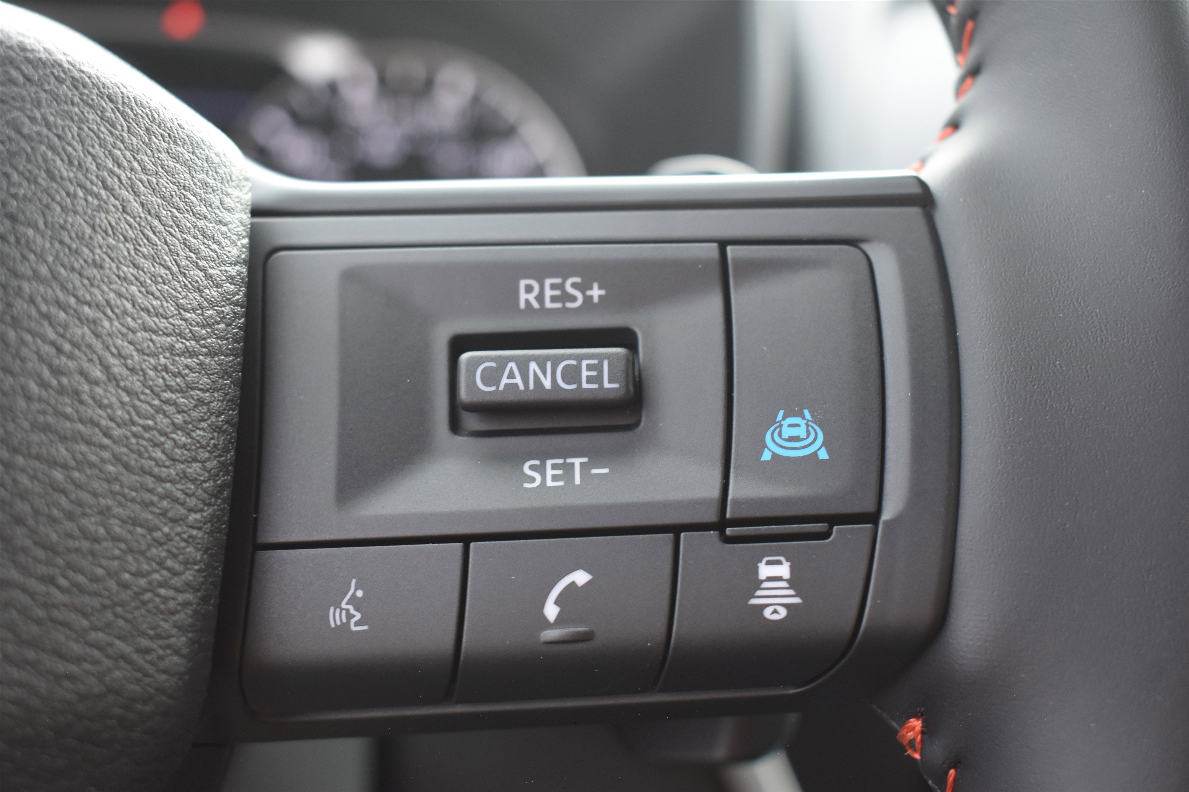 2026 Nissan Rogue SV photo 14