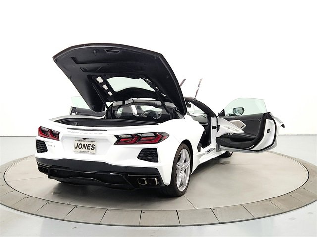 2021 Chevrolet Corvette Stingray 2LT photo 14