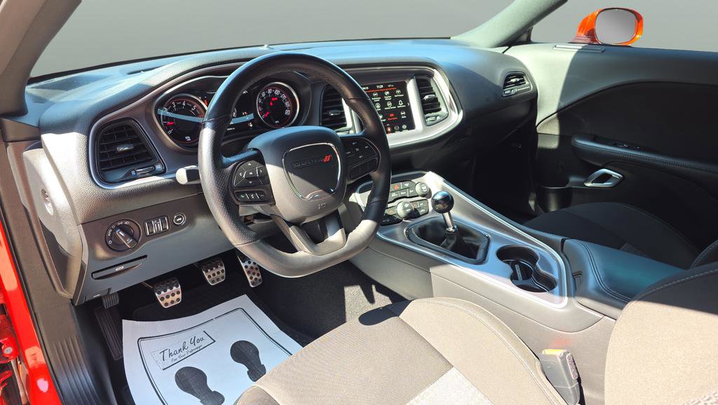 2022 Dodge Challenger R/T photo 21