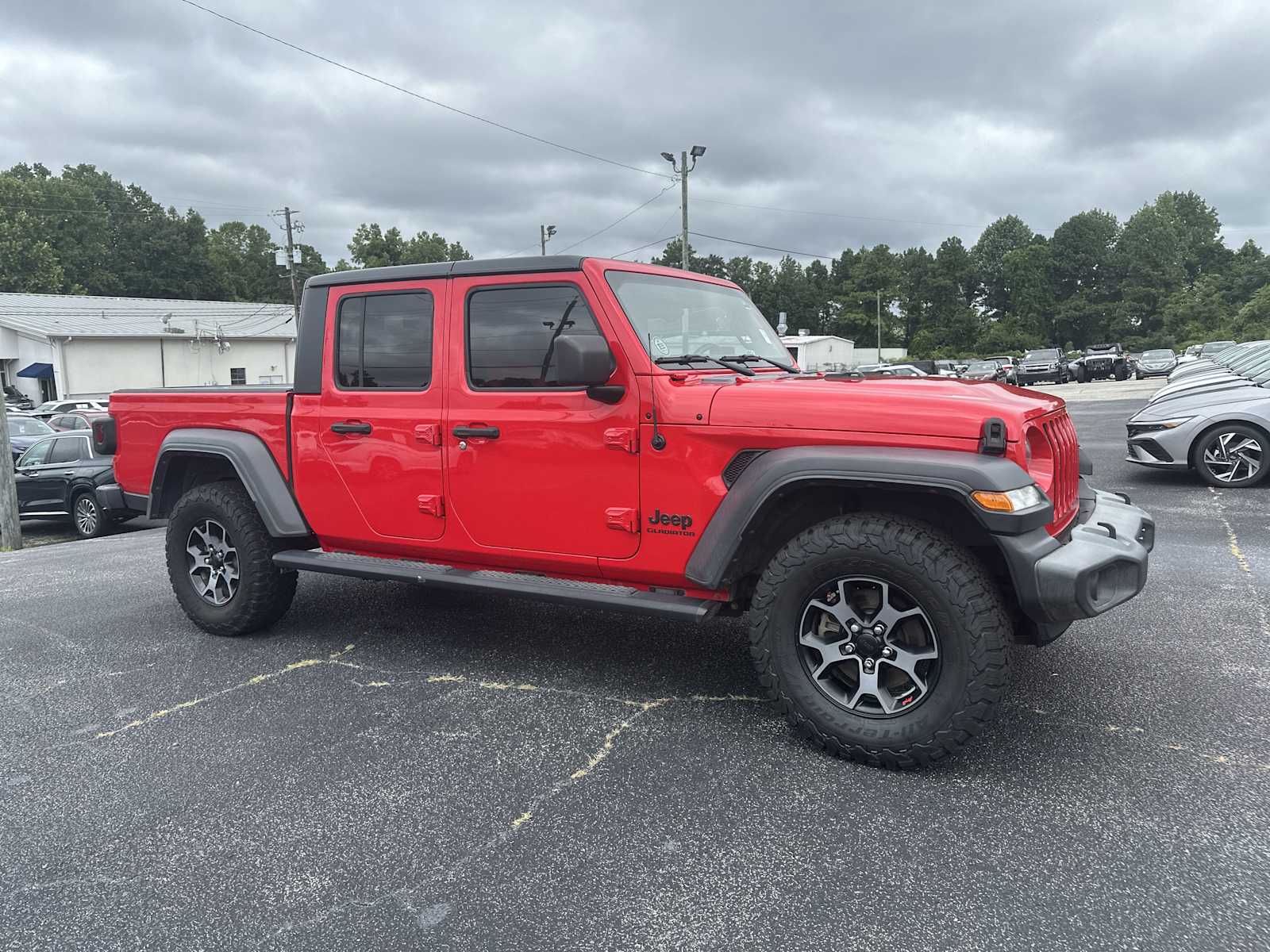 2020 Jeep Gladiator Sport S's photo