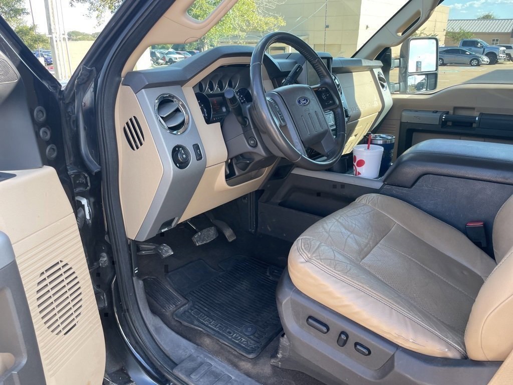 2015 Ford F-350 Lariat photo 3