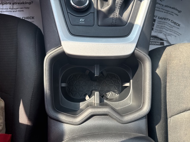 2024 Toyota RAV4 Hybrid LE photo 34