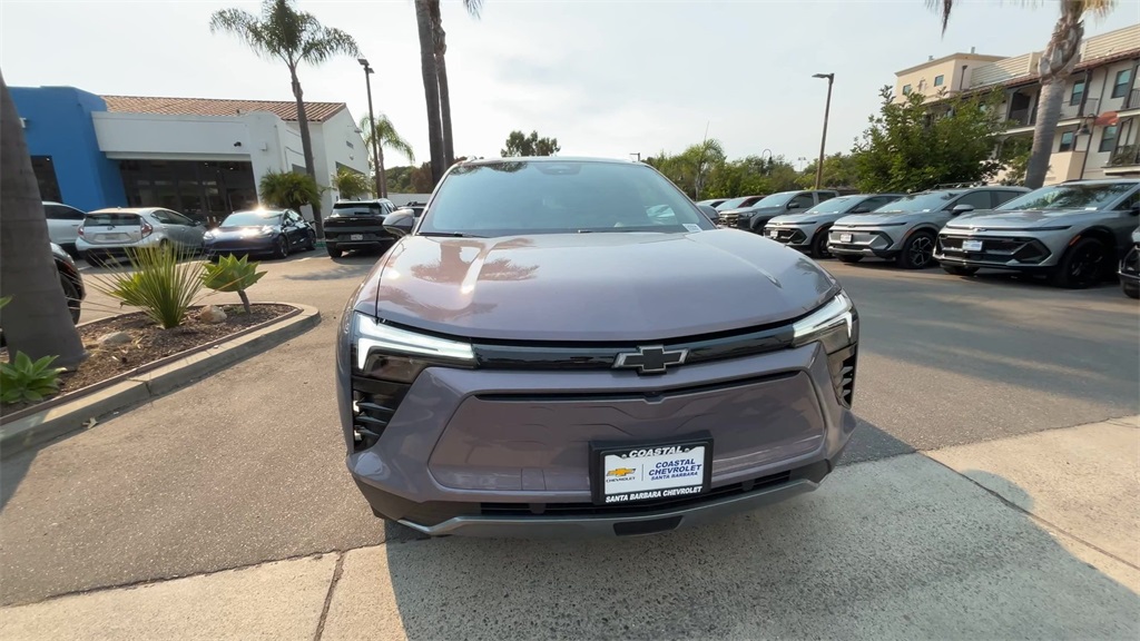 2025 Chevrolet Blazer EV photo 3