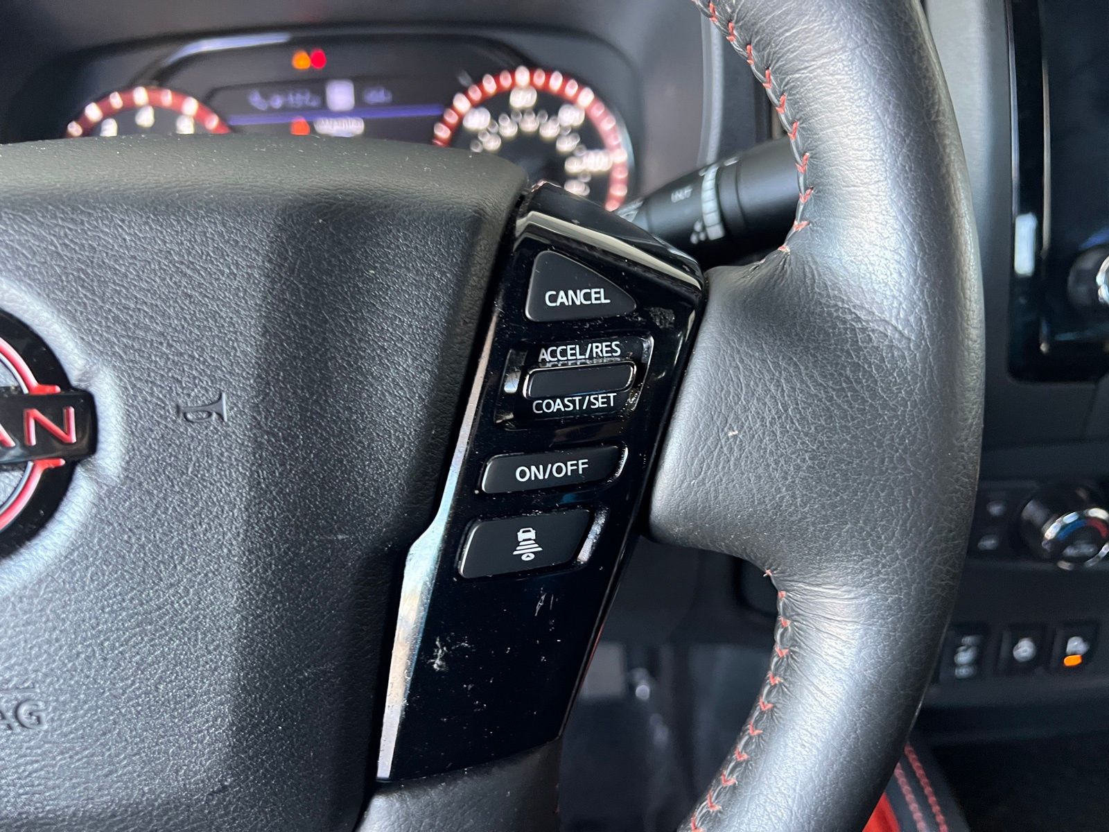 2023 Nissan Frontier PRO-4X photo 24