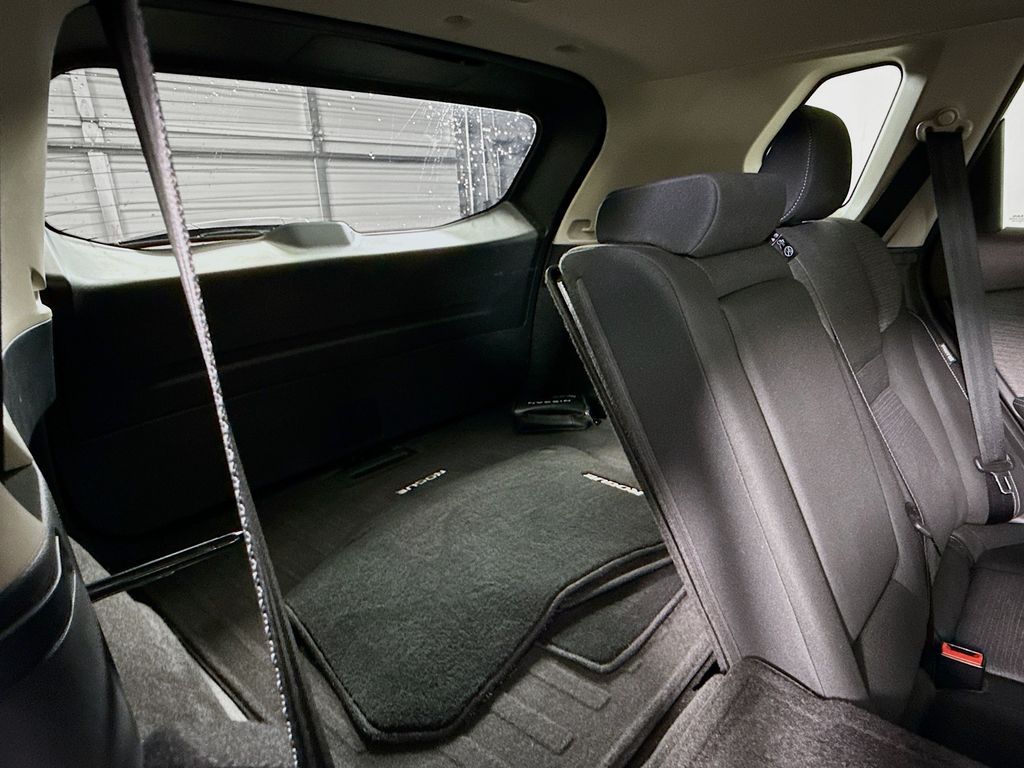 2022 Nissan Rogue SV photo 25