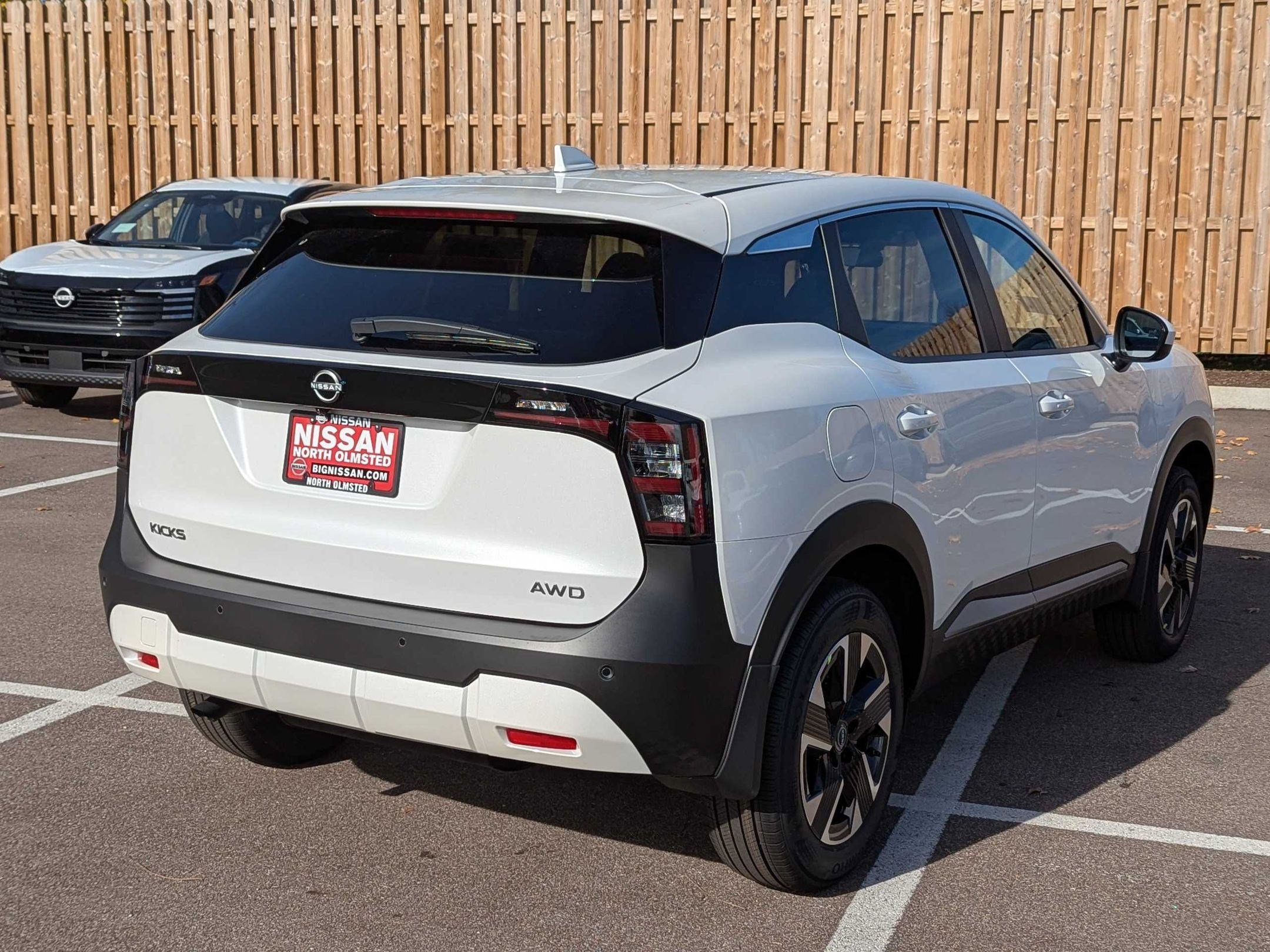 2025 Nissan Kicks SV photo 2