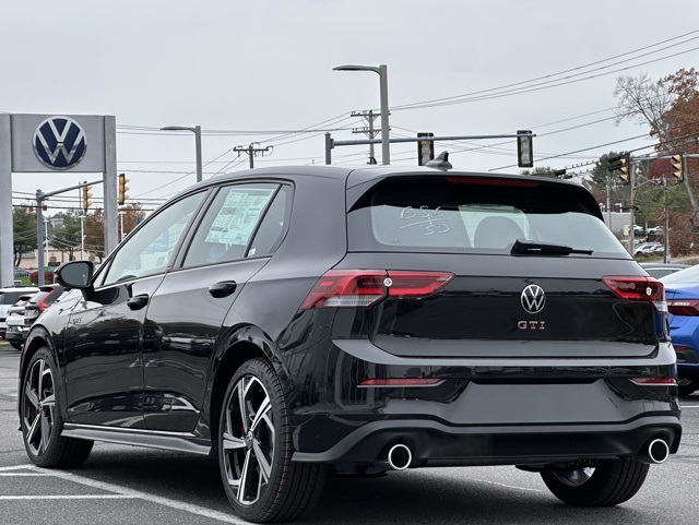 2026 Volkswagen Golf GTI SE photo 2