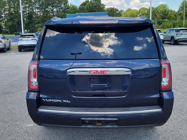 2017 Gmc Yukon XL Denali photo 2