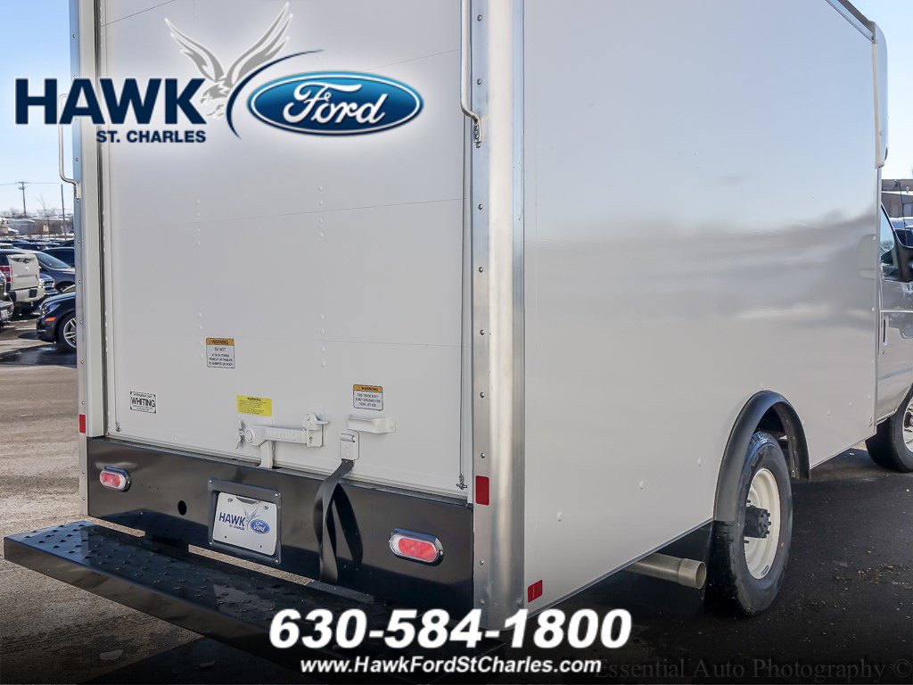 2023 Ford E-350 photo 6