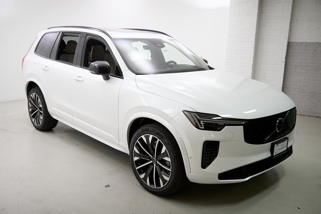 2026 VOLVO XC90 - Image 3