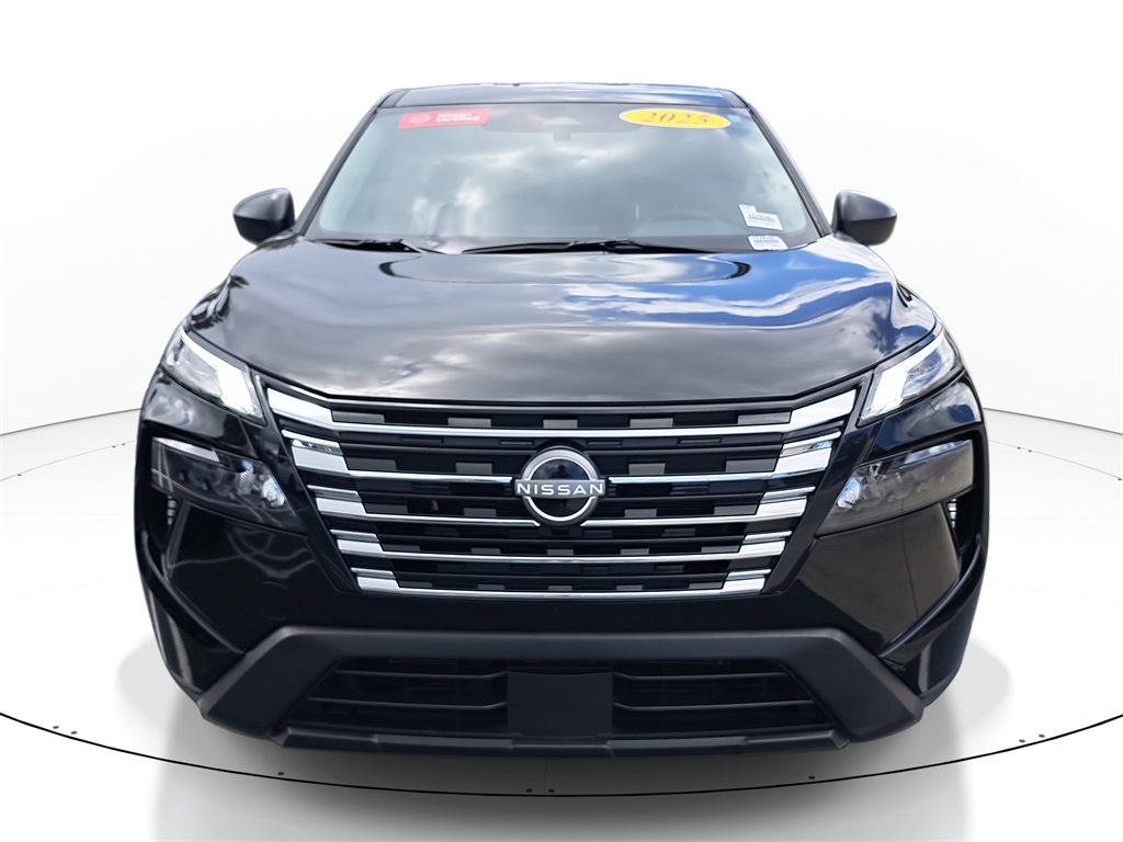 2025 Nissan Rogue S photo 3
