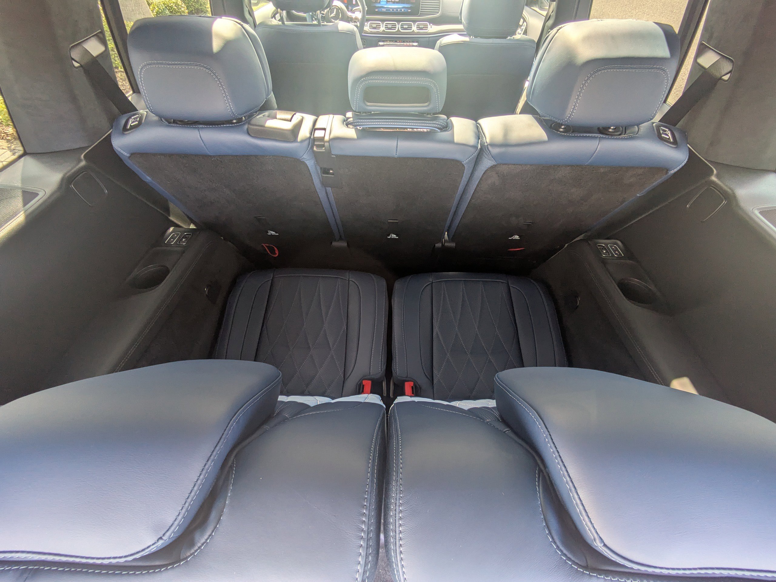 2025 Mercedes Benz GLS AMG 63 4MATIC photo 12
