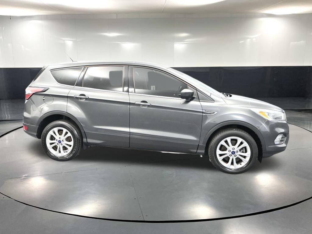 2017 Ford Escape SE photo 3