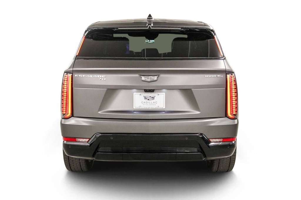 2026 Cadillac Escalade IQ Sport photo 2