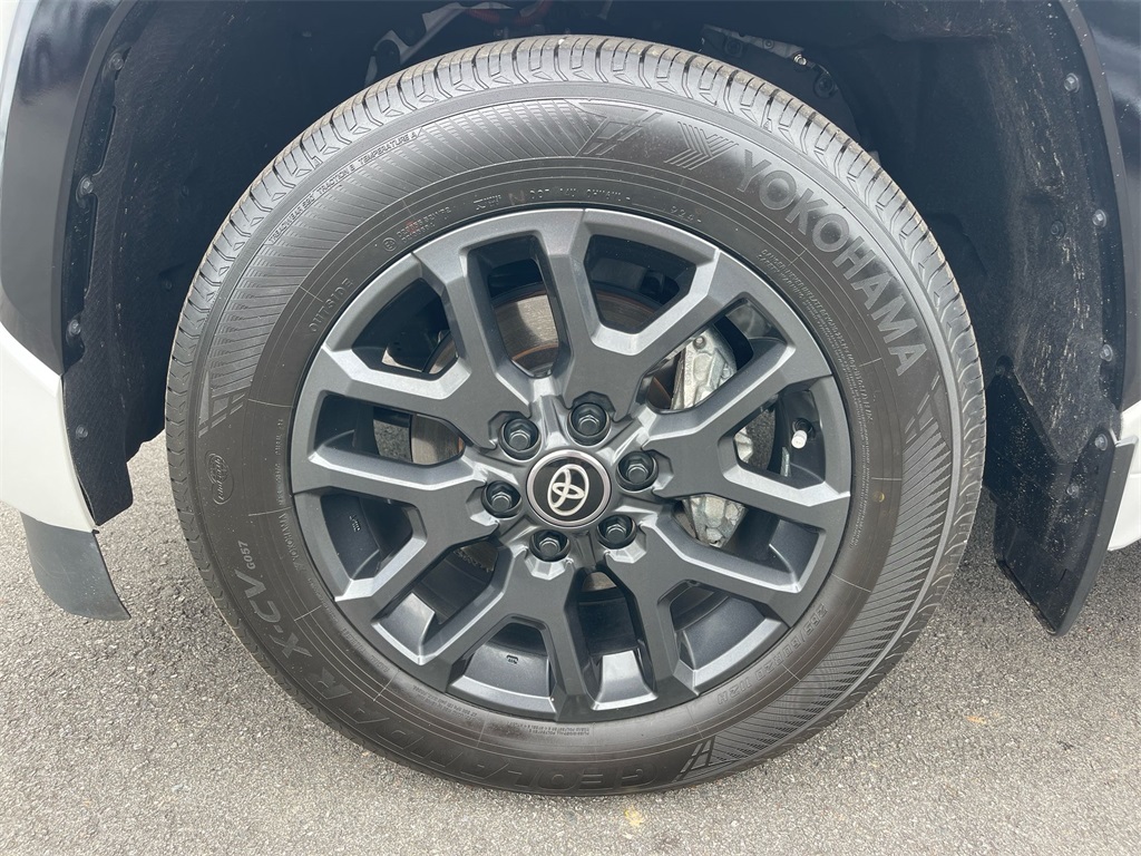 2025 Toyota Sequoia Platinum photo 31