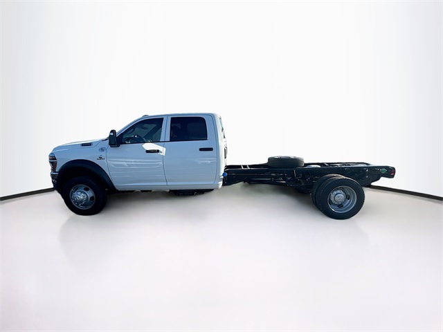 2026 Ram 5500 Tradesman photo 3