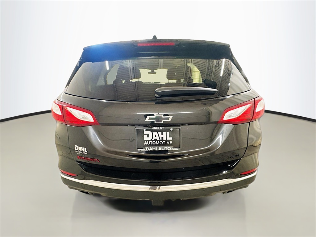 2018 Chevrolet Equinox LT photo 3