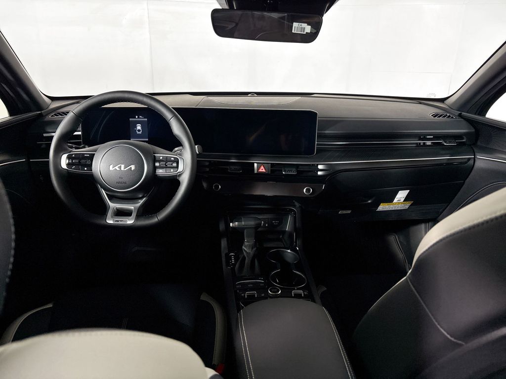 2026 Kia K5 GT-Line photo 12