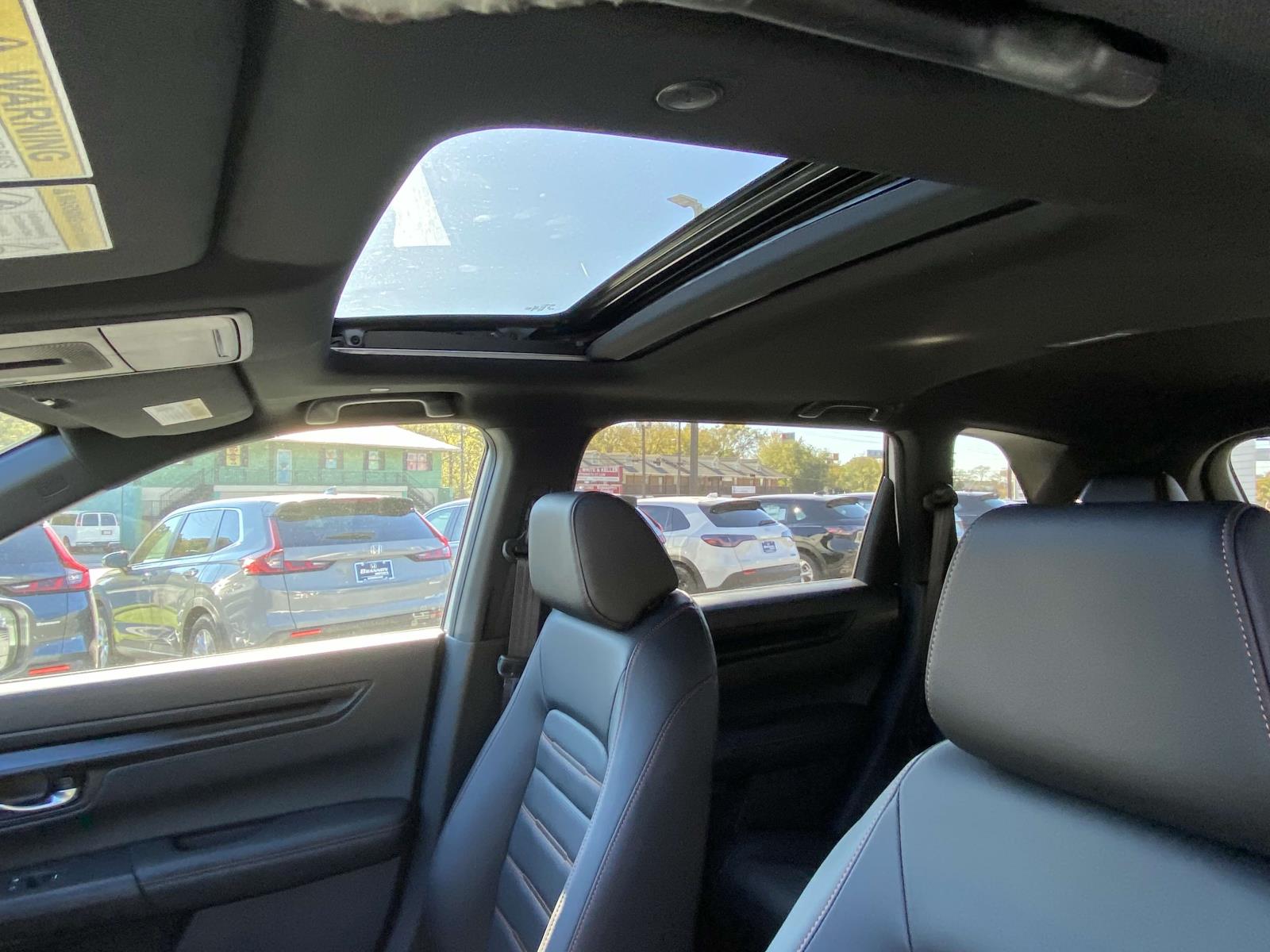 2025 Honda CR-V Hybrid Sport-L photo 6