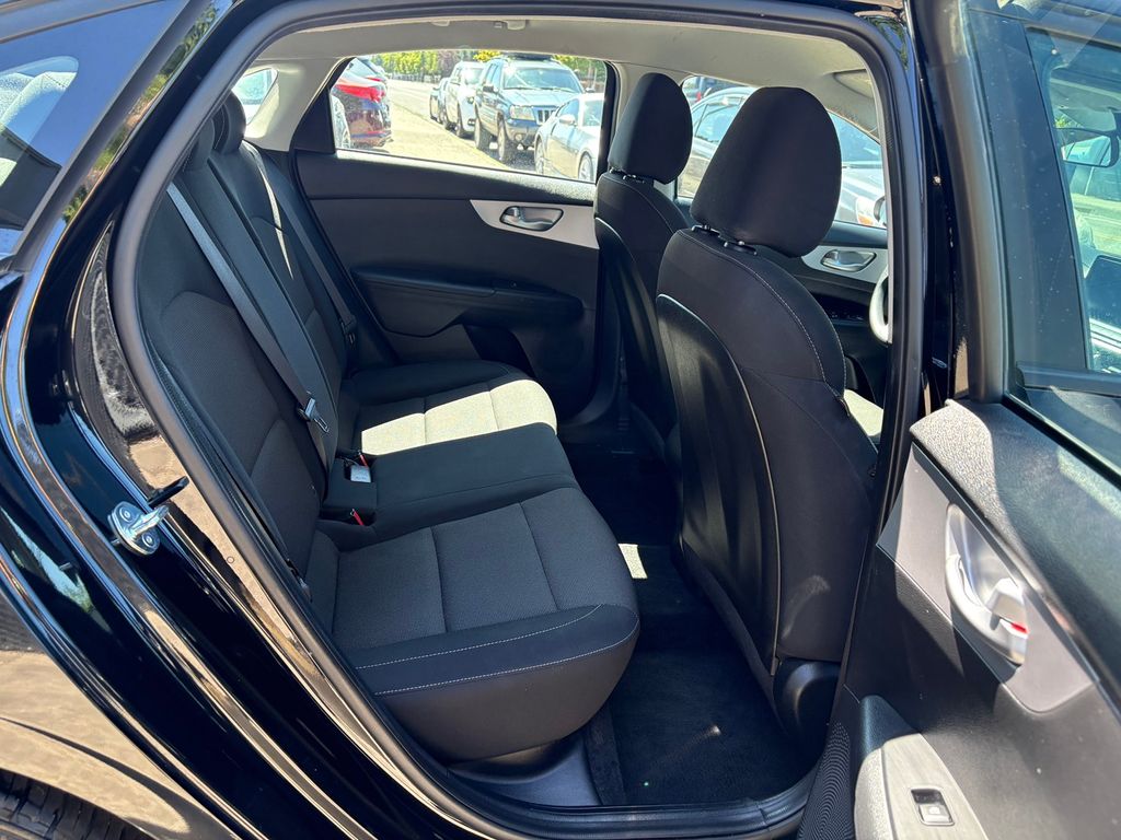 2023 Kia Forte LXS photo 27