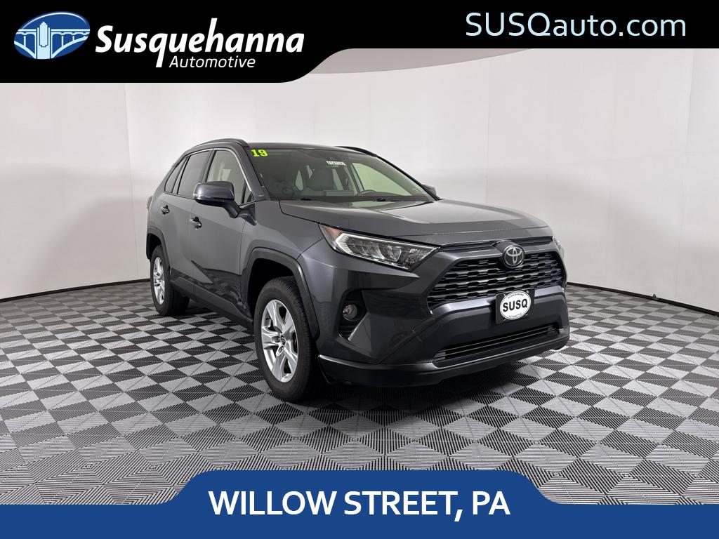 2019 Toyota RAV4 XLE's photo