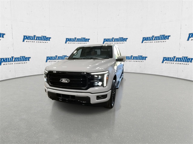 2025 Ford F-150 Lariat photo 4